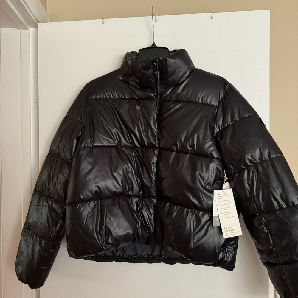 Brand new with tags Vuori puffer jacket